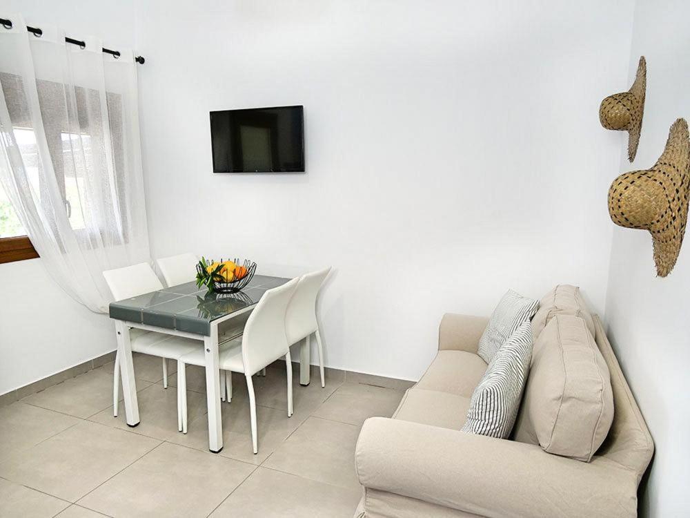 Komitsa Luxury Apartments Неа-Рода Номер фото