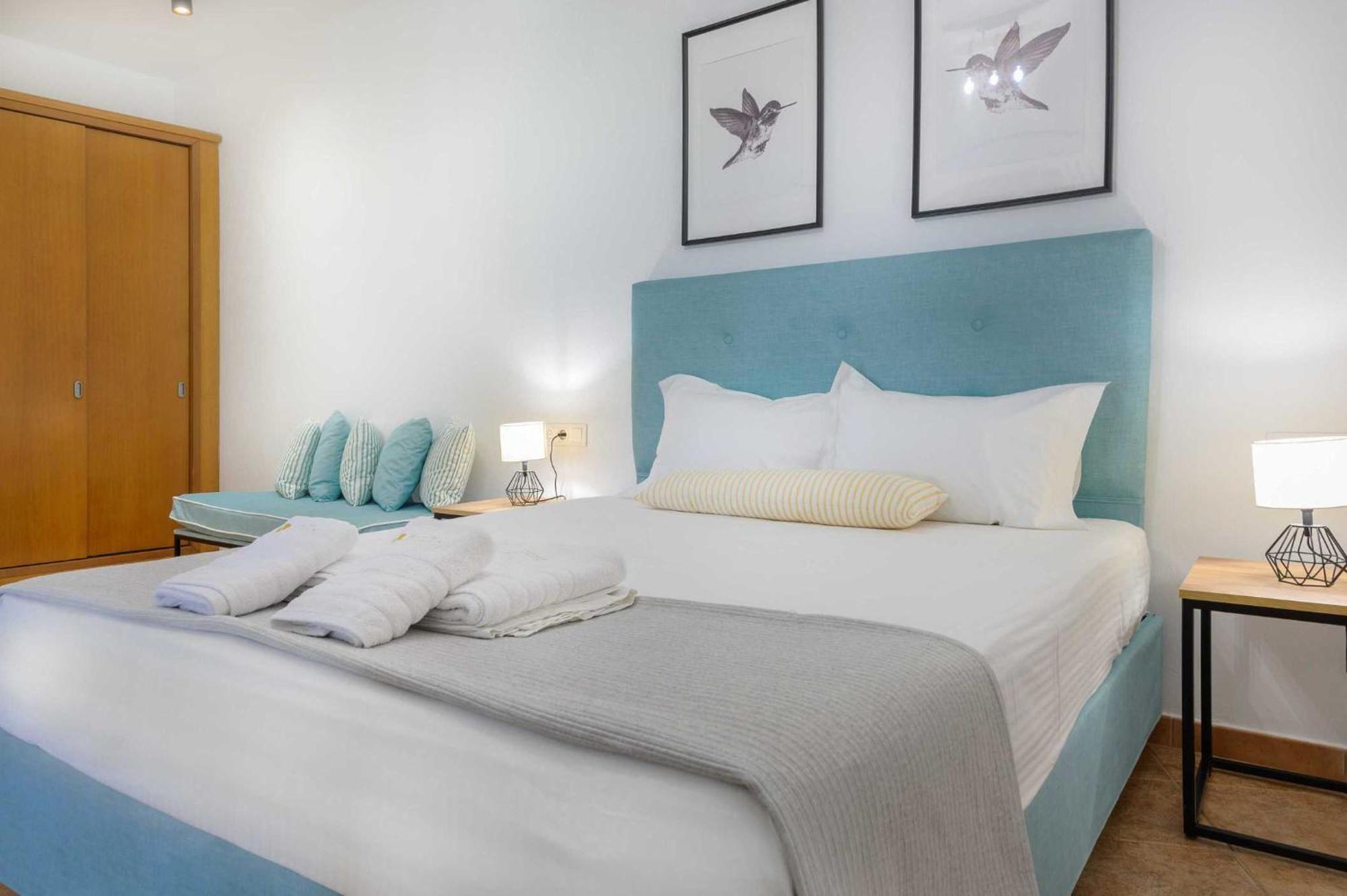 Komitsa Luxury Apartments Неа-Рода Номер фото